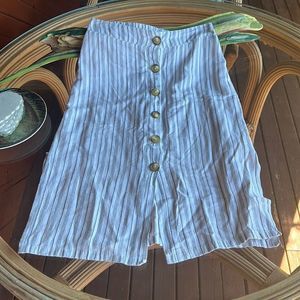 *free with purchase* Trendsetter button down skirt